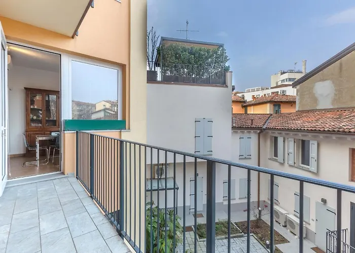 Guesthost - Saragozza District *